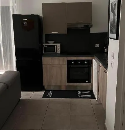 -residence De Standing Avec Terrasse 리옹